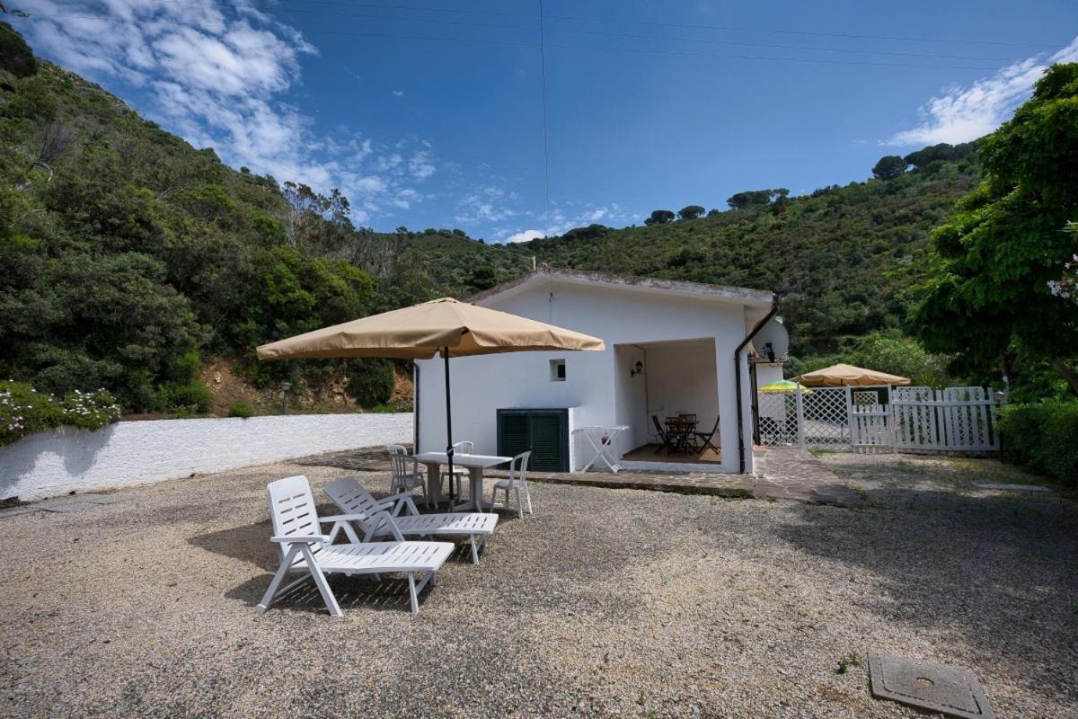 Alloggi Del Mirto A Morcone - Goelba Capoliveri  Bagian luar foto