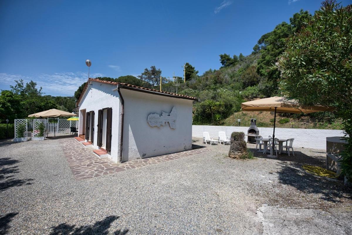 Alloggi Del Mirto A Morcone - Goelba Capoliveri  Bagian luar foto
